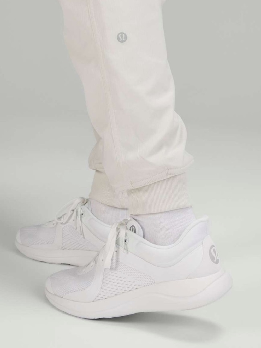 NWOT New Lululemon Dance Studio Mid-Rise Jogger *Full Length Bone - Picture 4 of 8